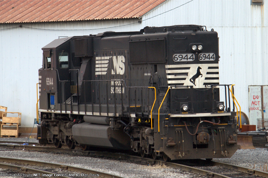 NS 6944